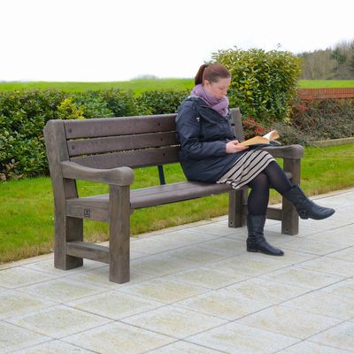 Elwood™ Seat